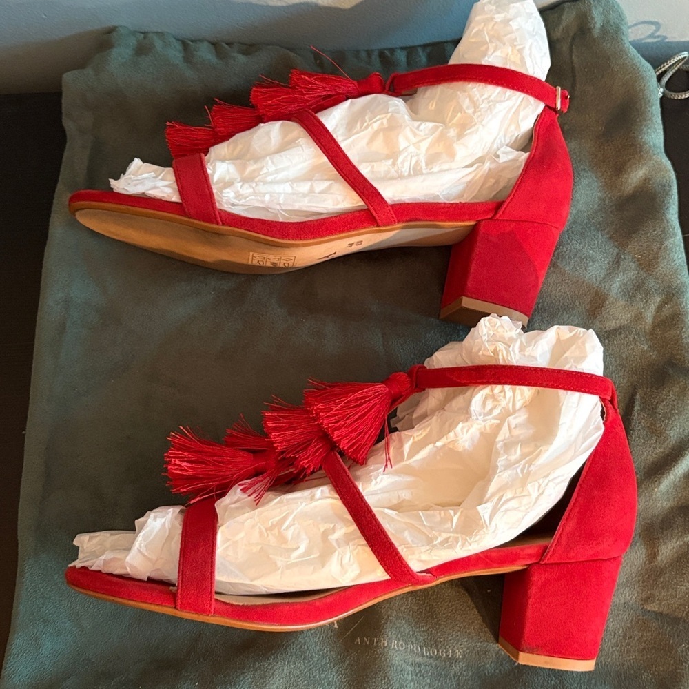 Anthropology Red Tassel Sling Back. Size 10 - Picture 4 of 11
